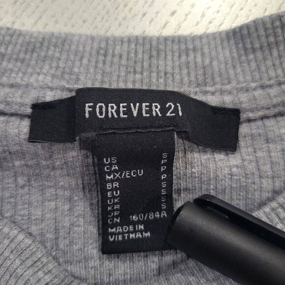 Forever 21 Ribbed Lettuce Edge Croptop Tee(L018)-Size S for Women - Picture 7 of 8